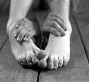 Improve your health. Fight rheumatoid arthritis with food and fitness. Brenda Ajay. YouLikeNew.com